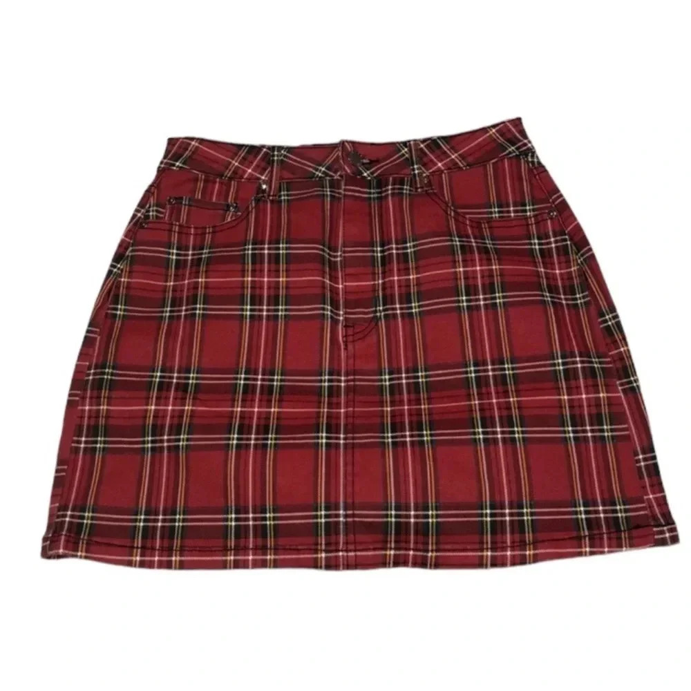 Plaid Mini Skirt Red Black White Checkered Skater Girl Style